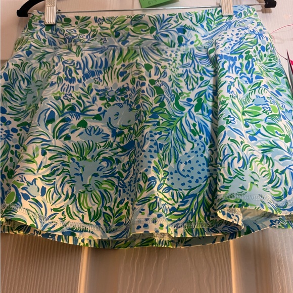 Lilly Pulitzer Luxletic Blue and Green Patterned Apparel - Picture 3 of 7